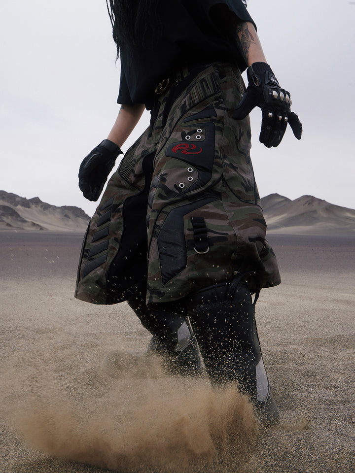 Pantalones cortos cargo de bordado de camuflaje 