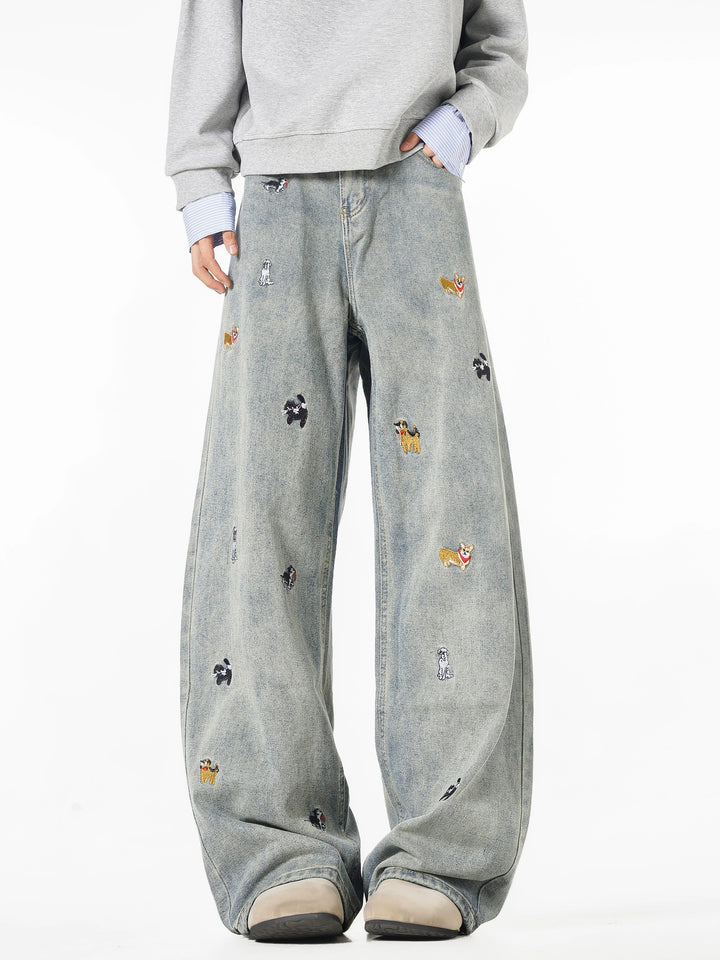 بنطلون جينز واسع الساق مطرّز بجرو 