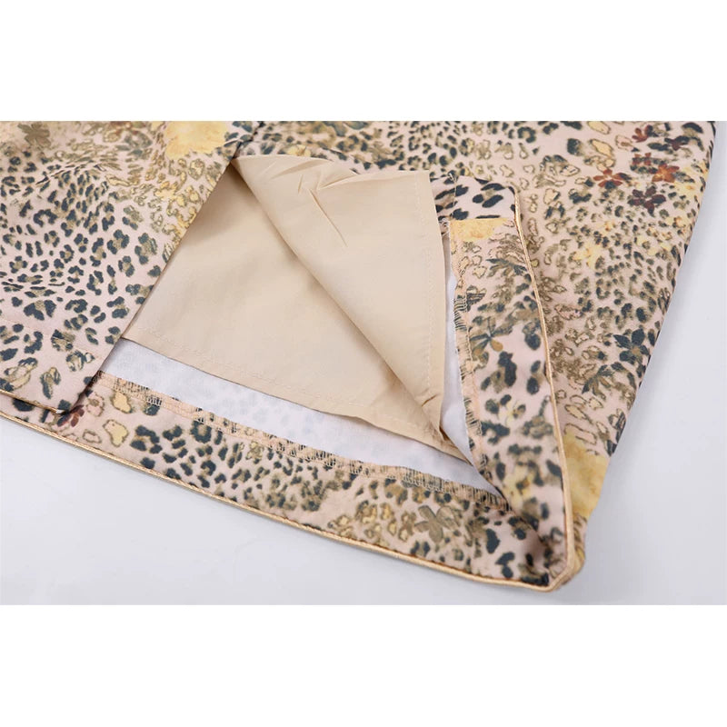 Vestido mini cheongsam sin mangas de estampado de leopardo 