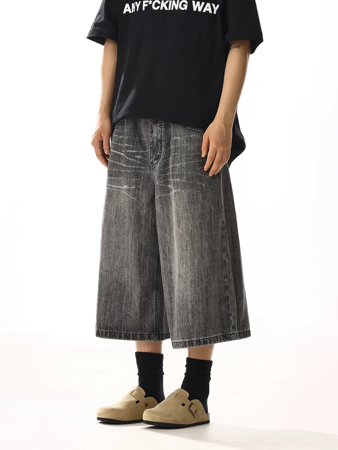 Wide-Leg Cropped Denim Pants