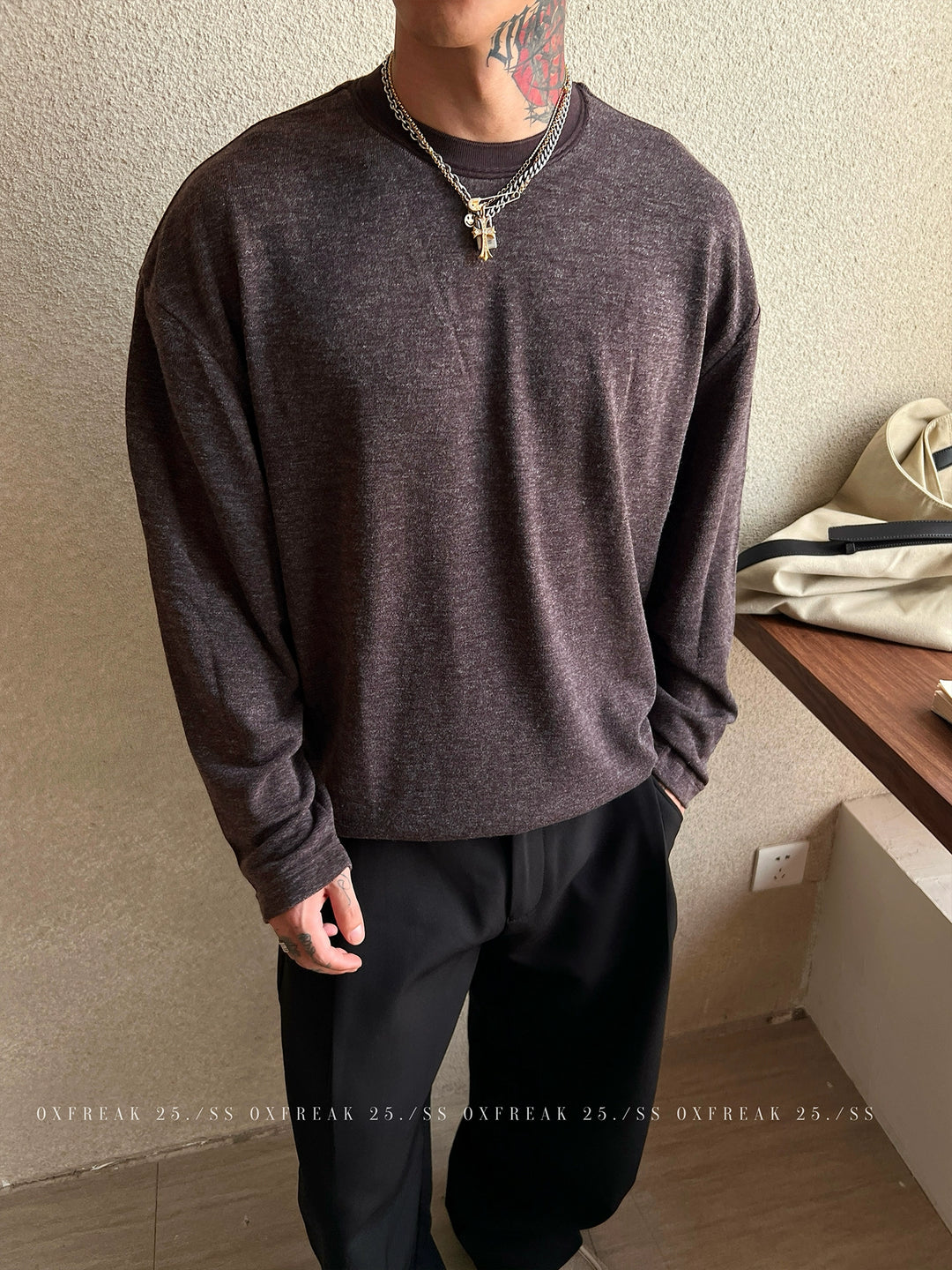 Langärmliges Rundhals-Pullover-Shirt 