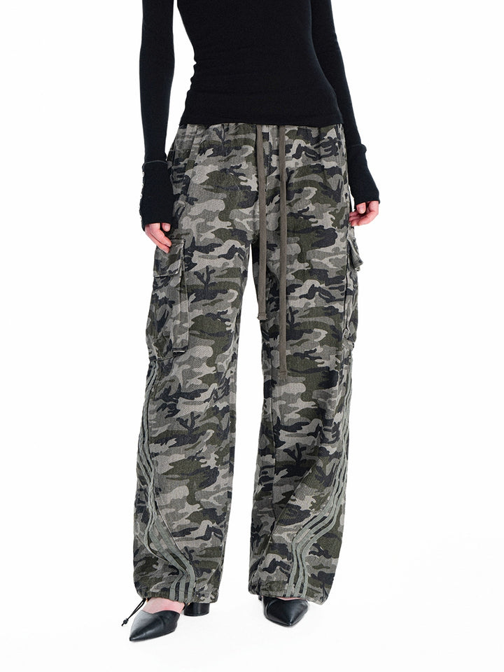 Retro Loose Wide-Leg Camouflage Cargo Pants