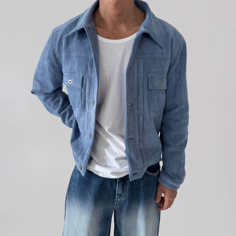 جاكيت قصير مطوي من جلد صناعي مغسول 