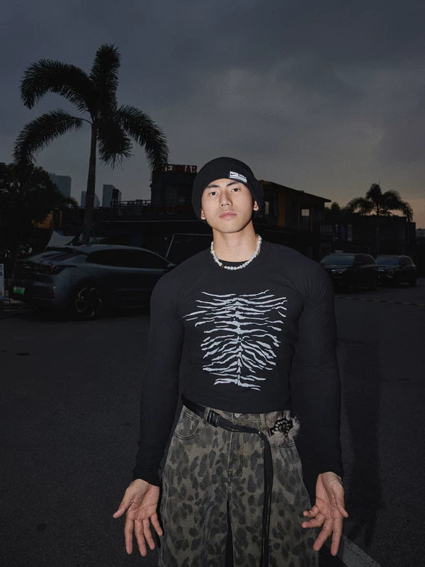 Футболка с длинным рукавом и принтом скелета в стиле линейного искусства 