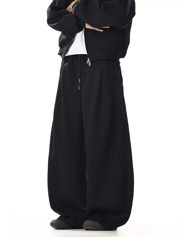 بنطلون رياضي واسع الحجم 