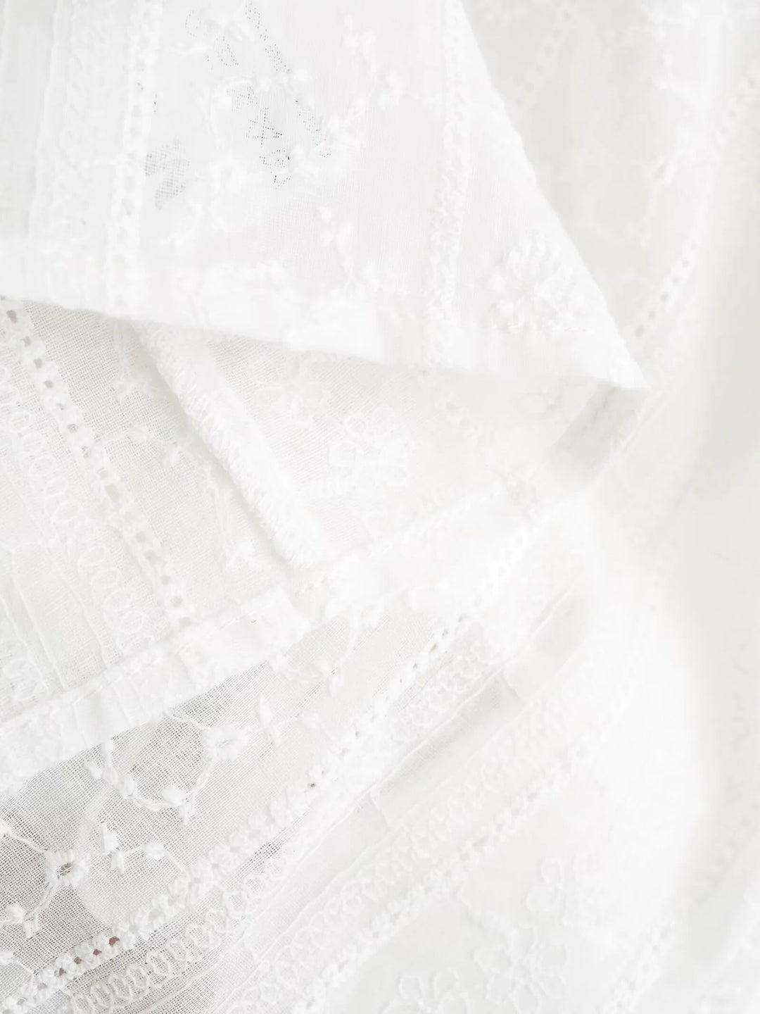 Chemise sans manches en broderie à volants superposés 