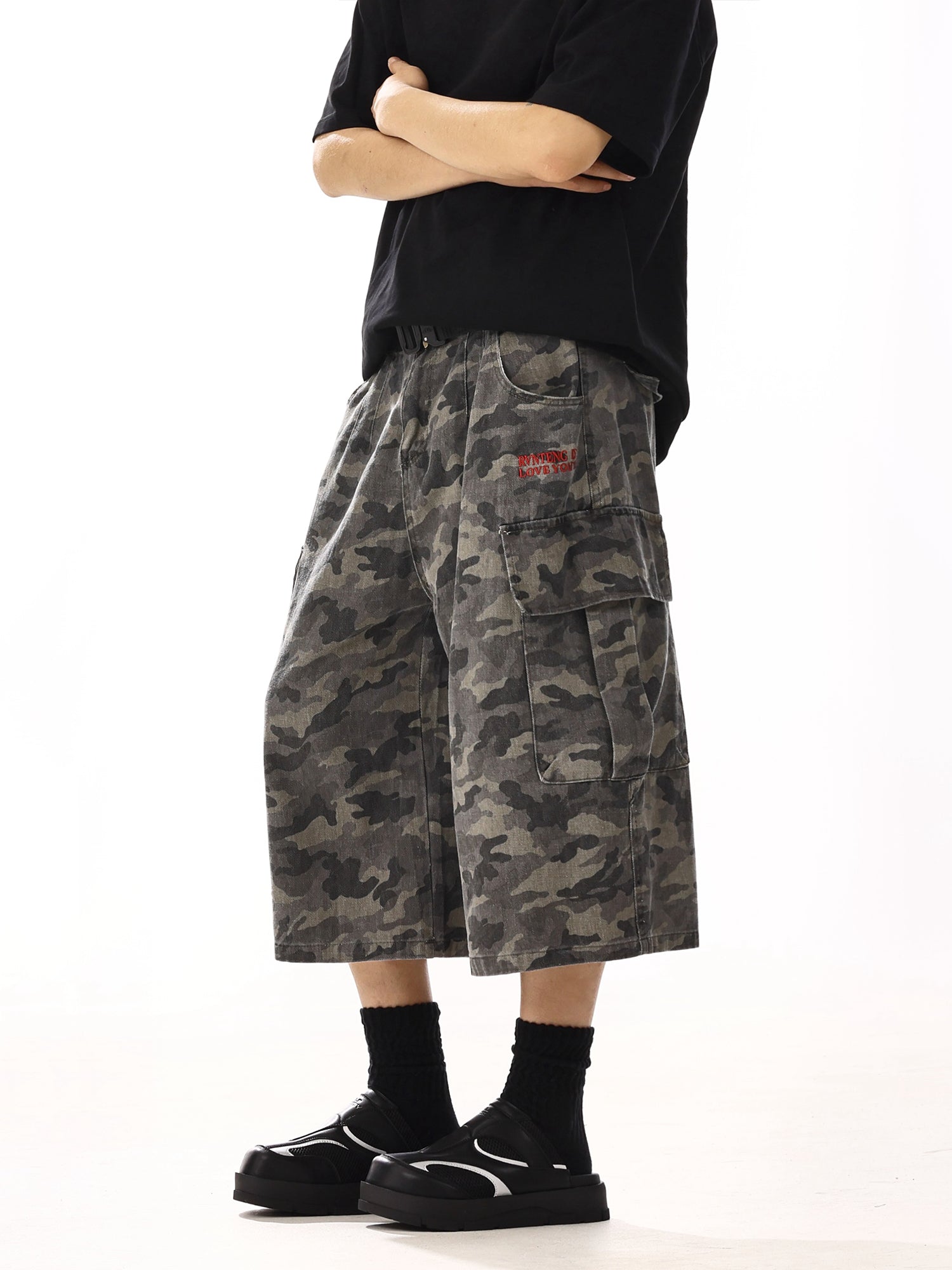 Camouflage Wide-Leg Denim Cargo Pants