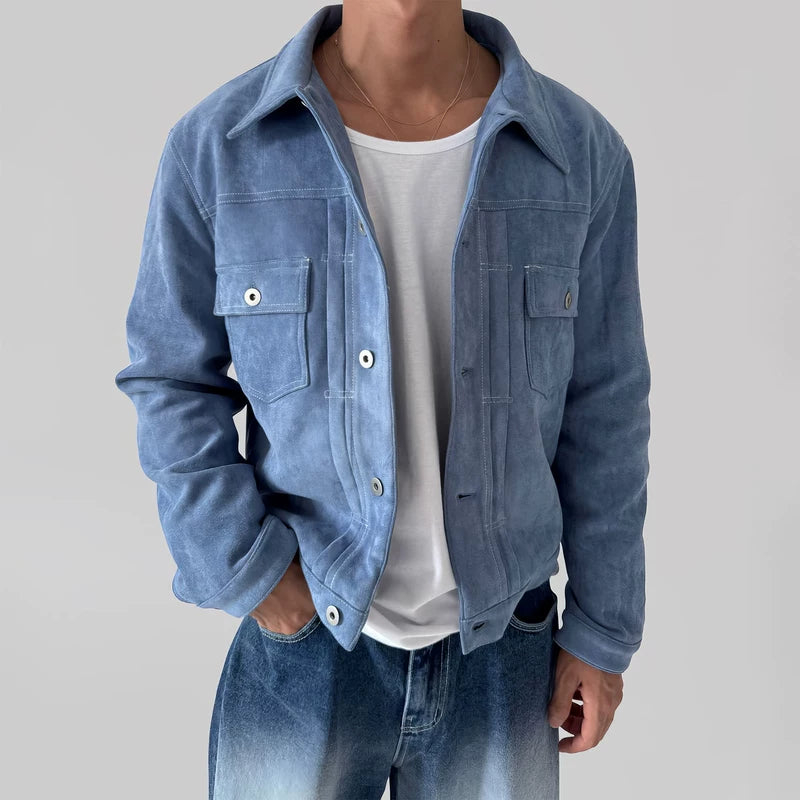 جاكيت قصير مطوي من جلد صناعي مغسول 