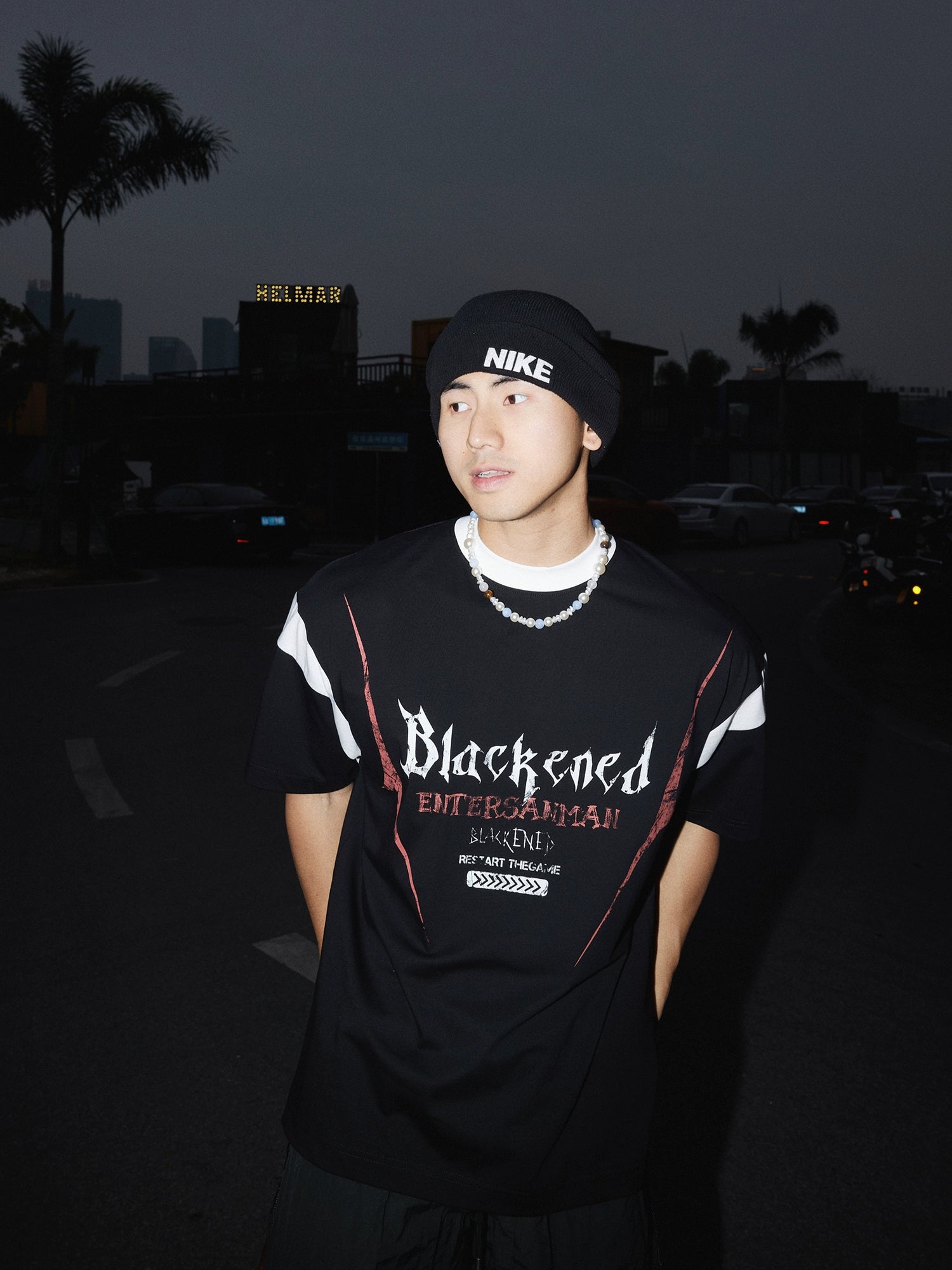 Suéter de manga corta con estampado de letras en patchwork retro 