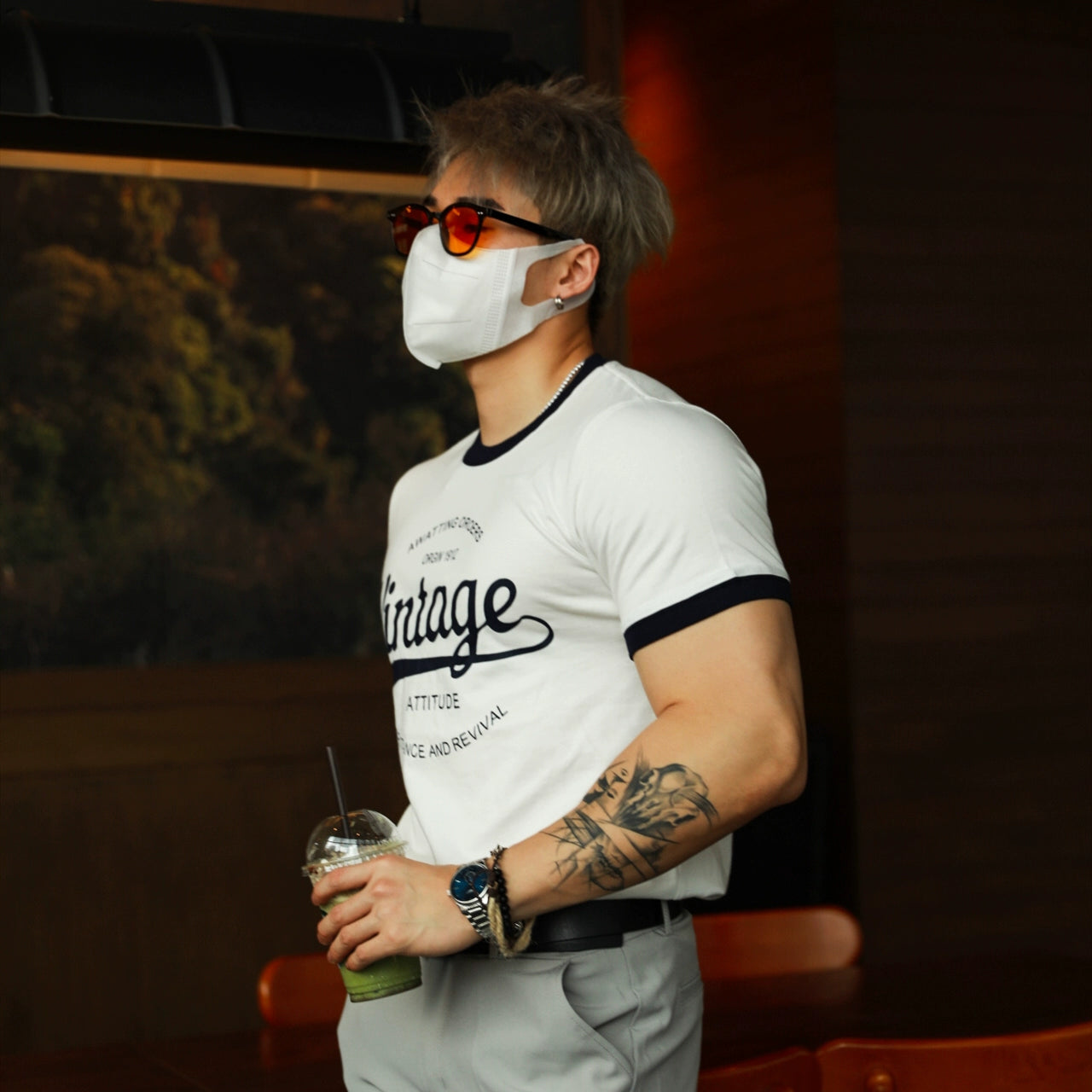 تي شيرت قطن ثقيل بتصميم عتيق 