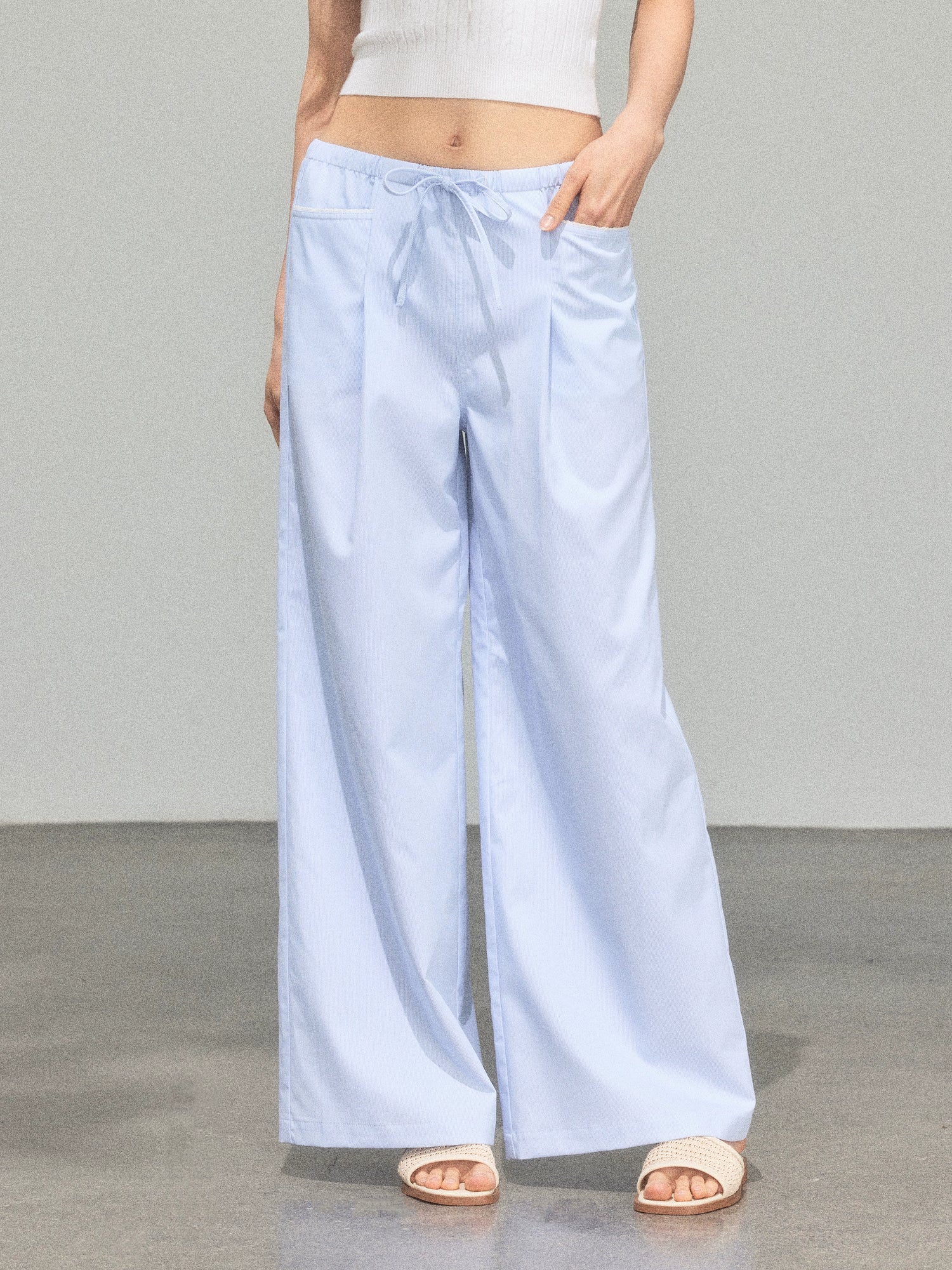 بنطلونات فضفاضة ذات حبل سحب بأسلوب ريترو 