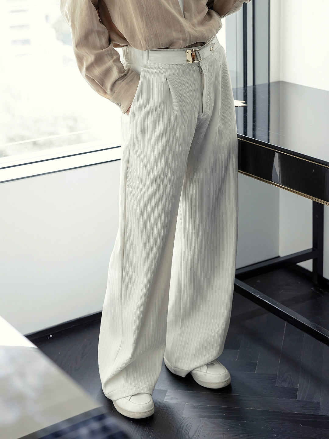 Casual Wide-Leg Pleated Pants