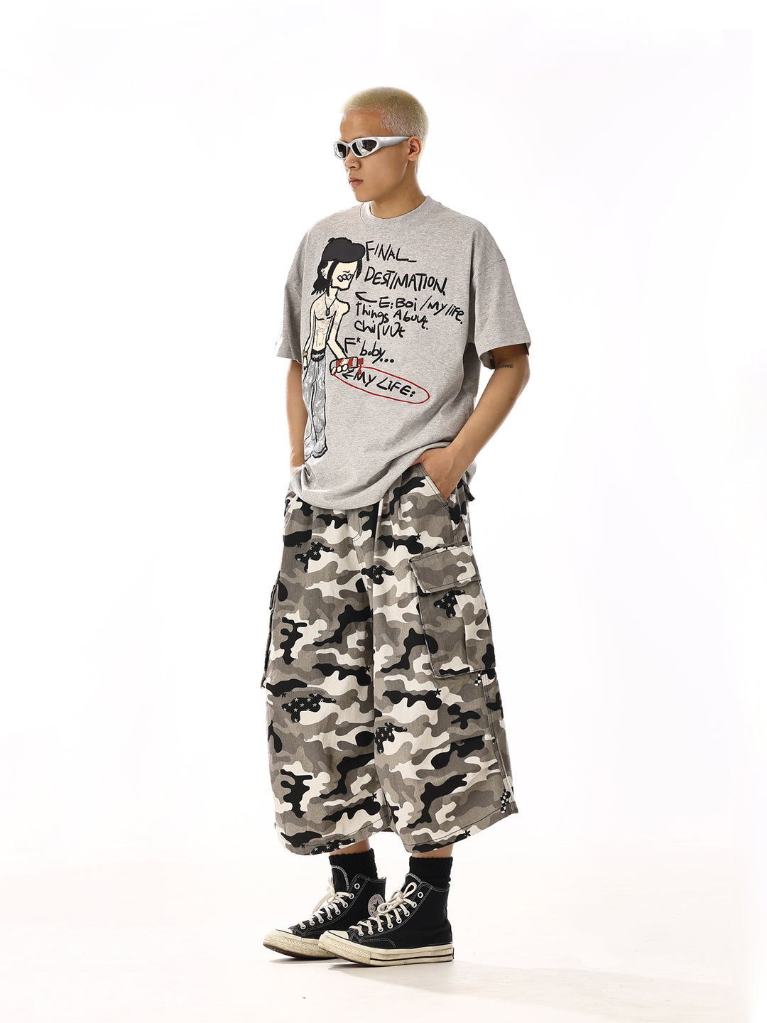 Camouflage Cargo Wide-Leg Cropped Pants