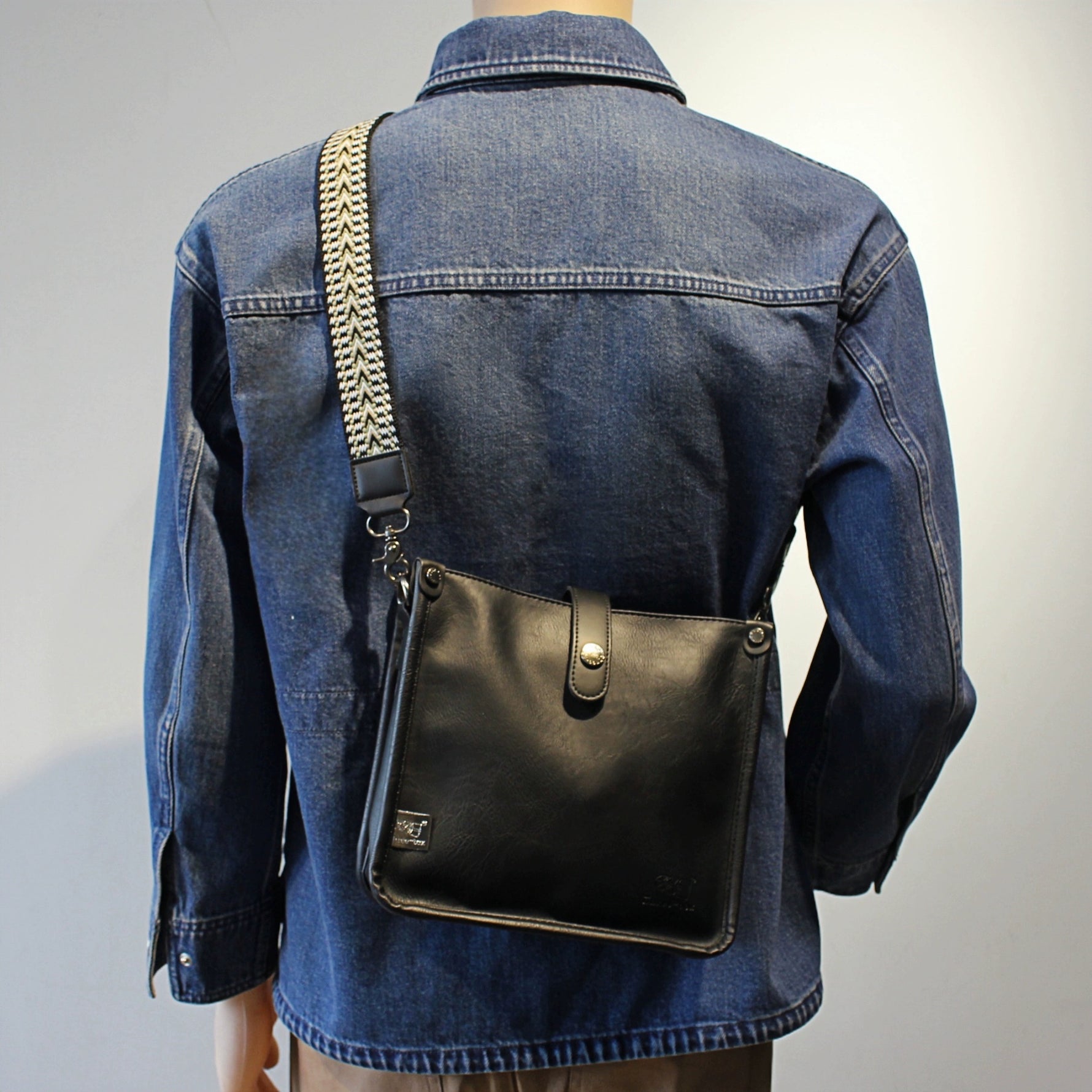 undefined,5892289171759