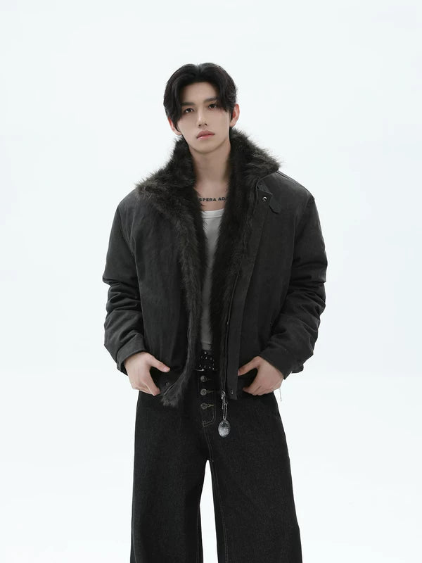 가짜 털 안감이 있는 다운 재킷 