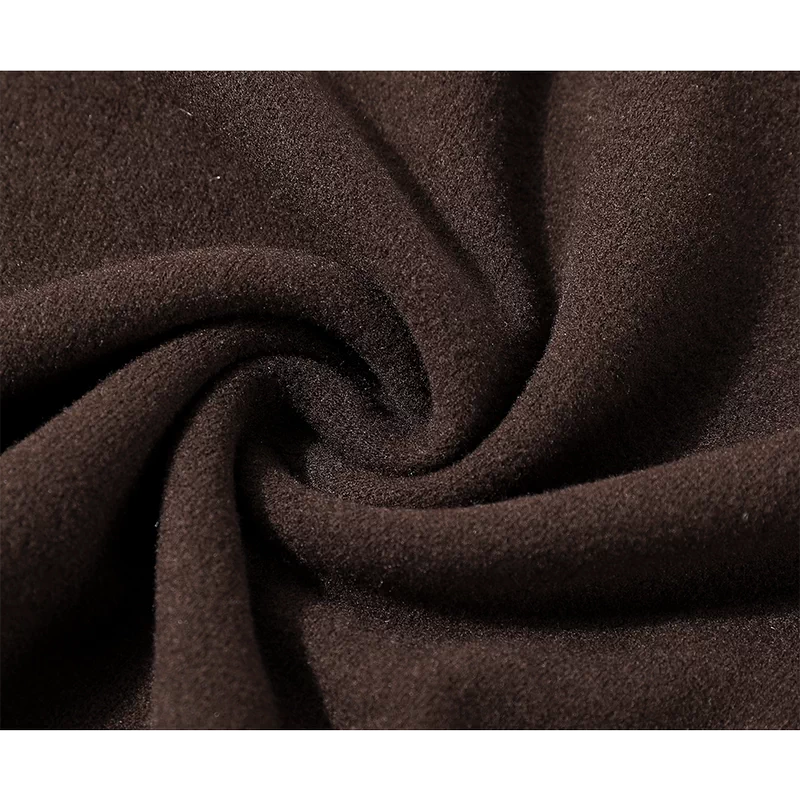 סוודר פולו עם צווארון גבוה ורשת פאטצ'וורק 