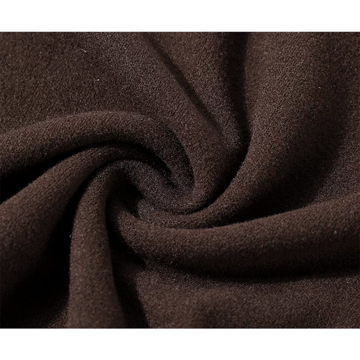 סוודר פולו עם צווארון גבוה ורשת פאטצ'וורק 