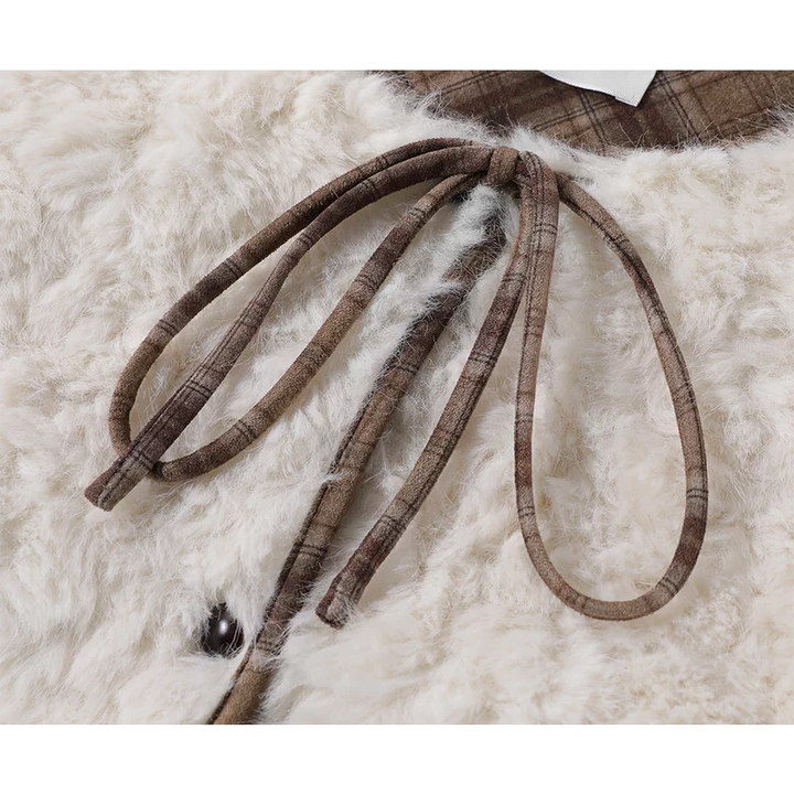 Veste à taille avec lien en fausse fourrure à carreaux 