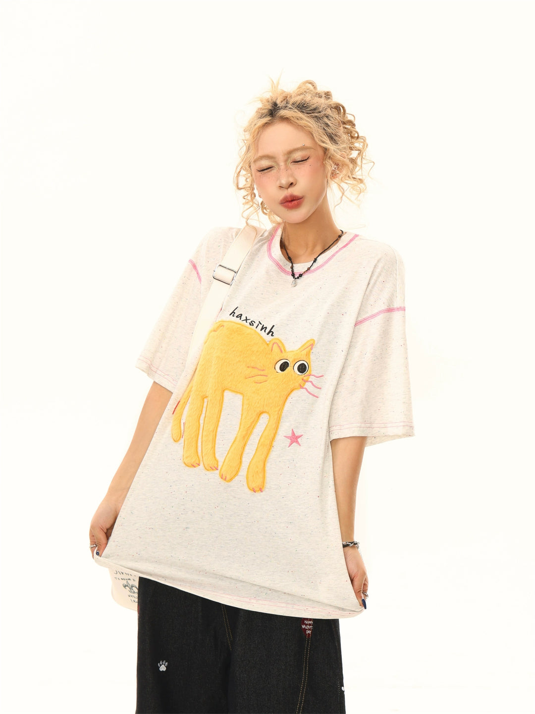 Kitten Embroidery Loose Short Sleeve T-shirt