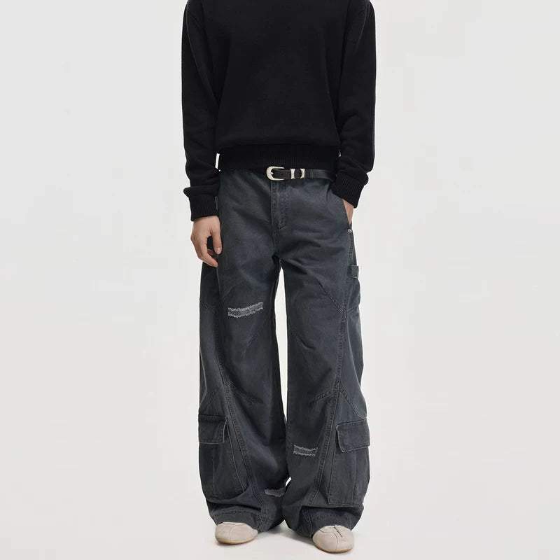 بنطلونات كارجو ممزقة واسعة الساقين بتصميم ريترو 
