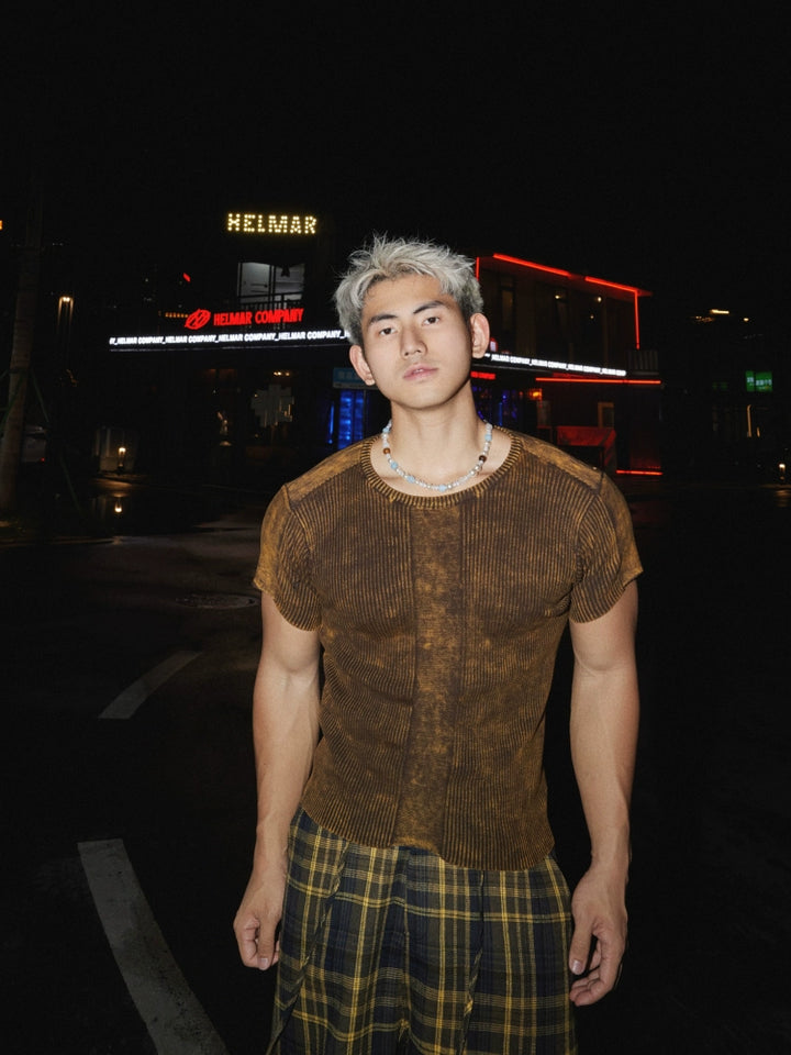 Pruhovaný pletený slim fit top s krátkým rukávem 