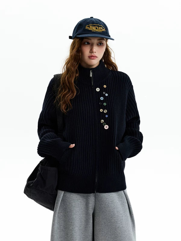 Suéter com zíper e botão na frente canelado 