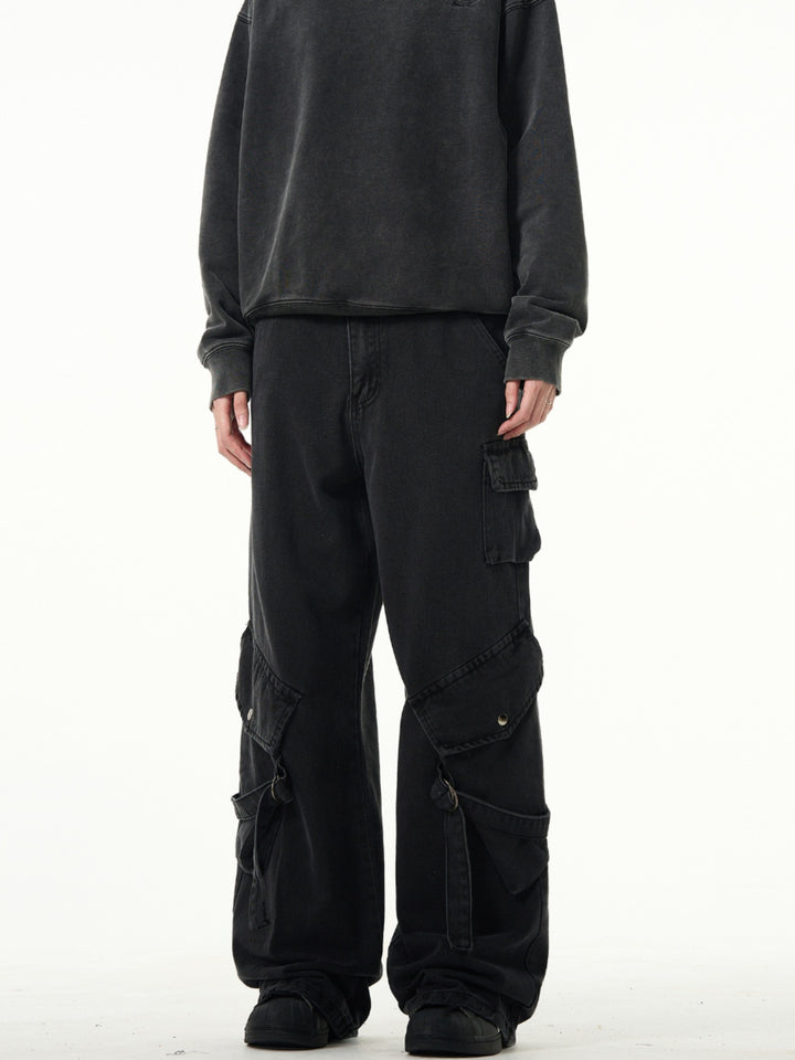 Loose Fit Cargo Jeans with Large Pockets