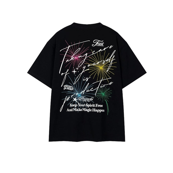 Camiseta de Algodão com Estampa de Fogos de Artifício e Manga Curta 