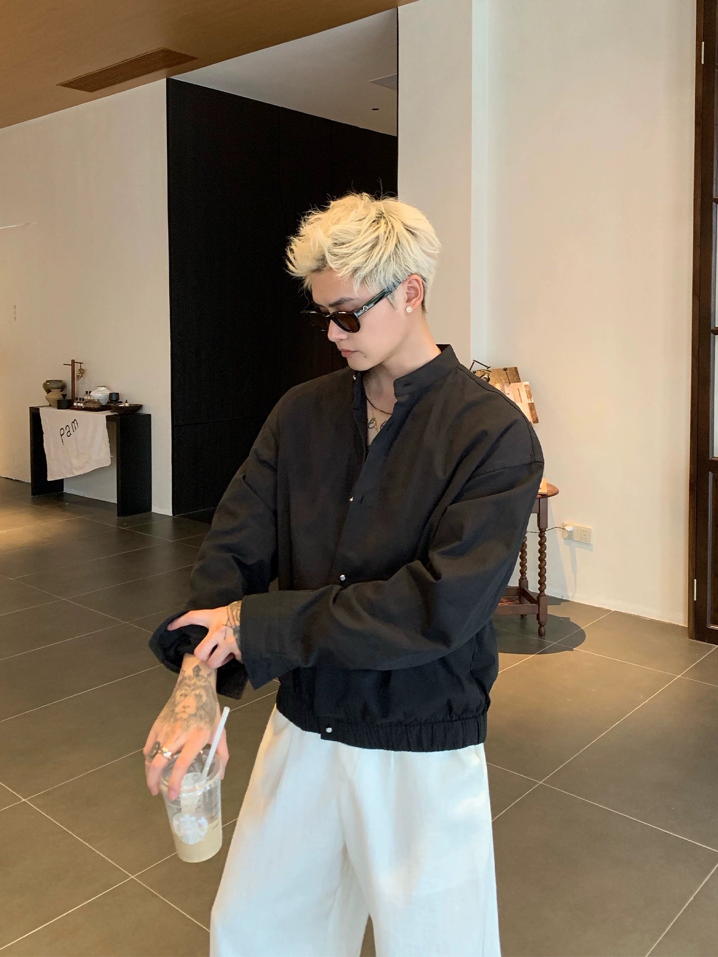 Dik Yaka Rahat Gömlek 