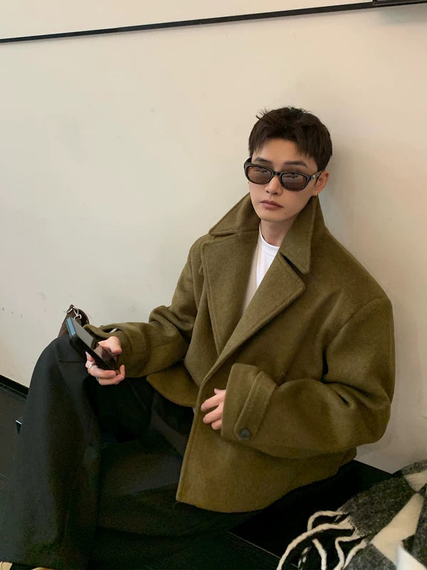 Chaqueta corta de lana de gran tamaño con solapa 