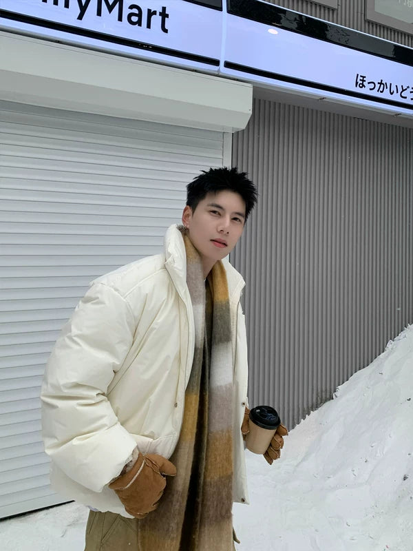 Veste courte en duvet à col montant minimaliste 