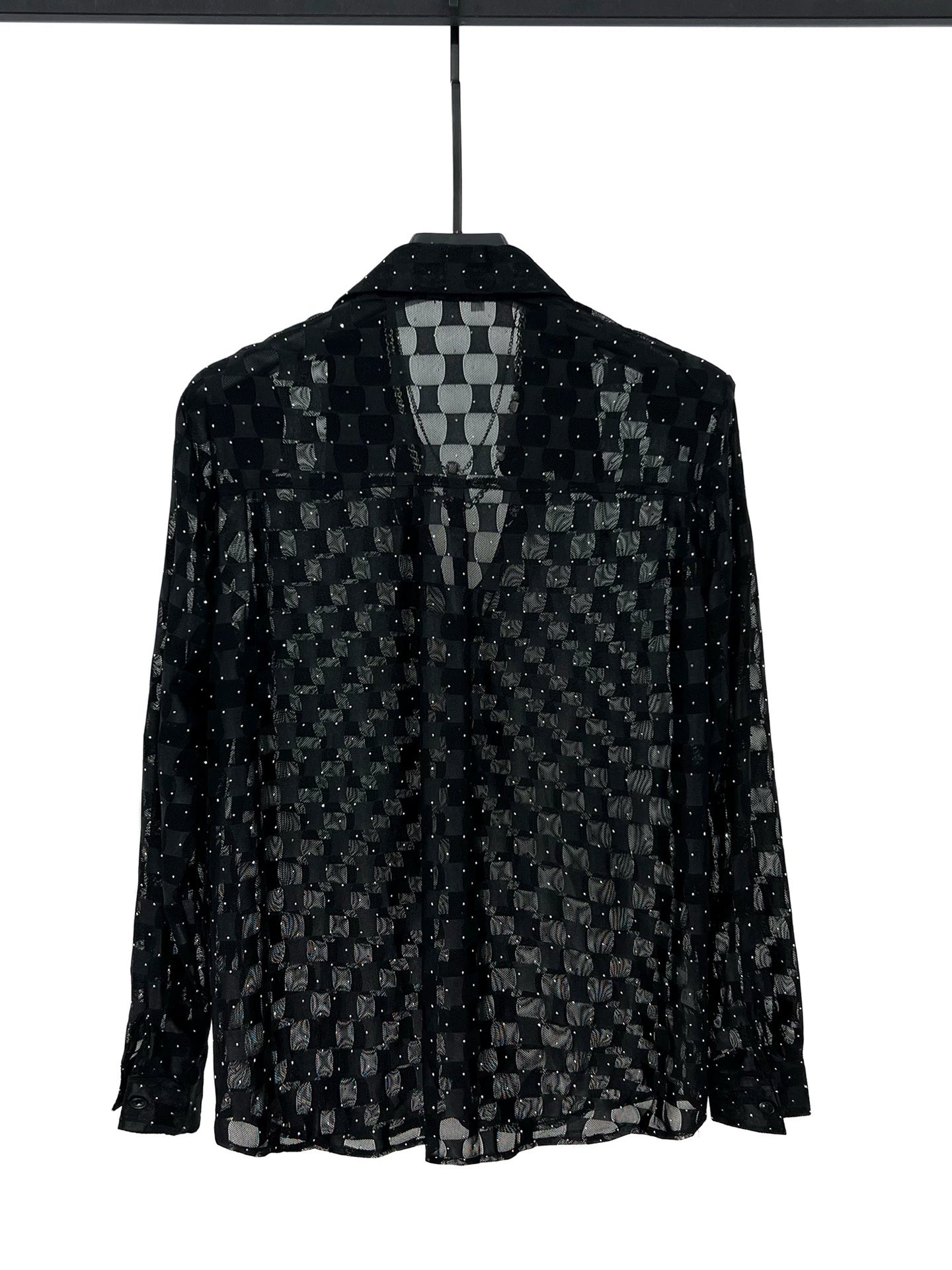 قميص بأكمام طويلة سريع الجفاف ذو نمط مربعات 