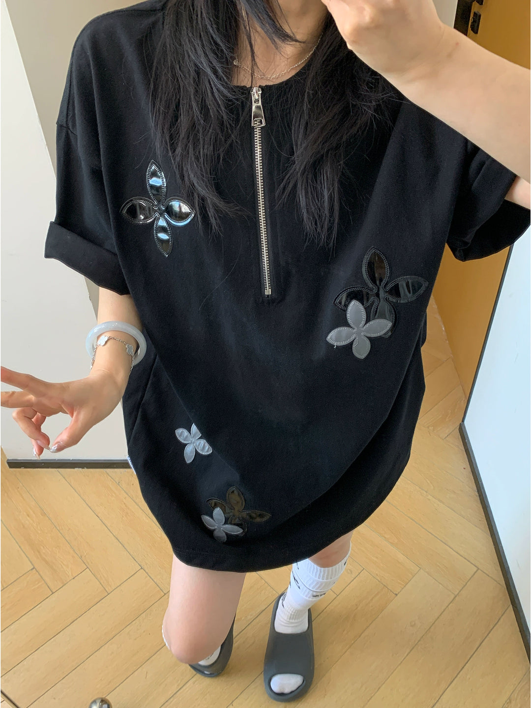 Leather Embroidery Zipper Turtleneck T-Shirt