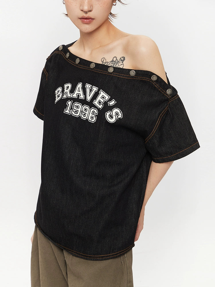 T-shirt en denim imprimé à épaules dénudées 