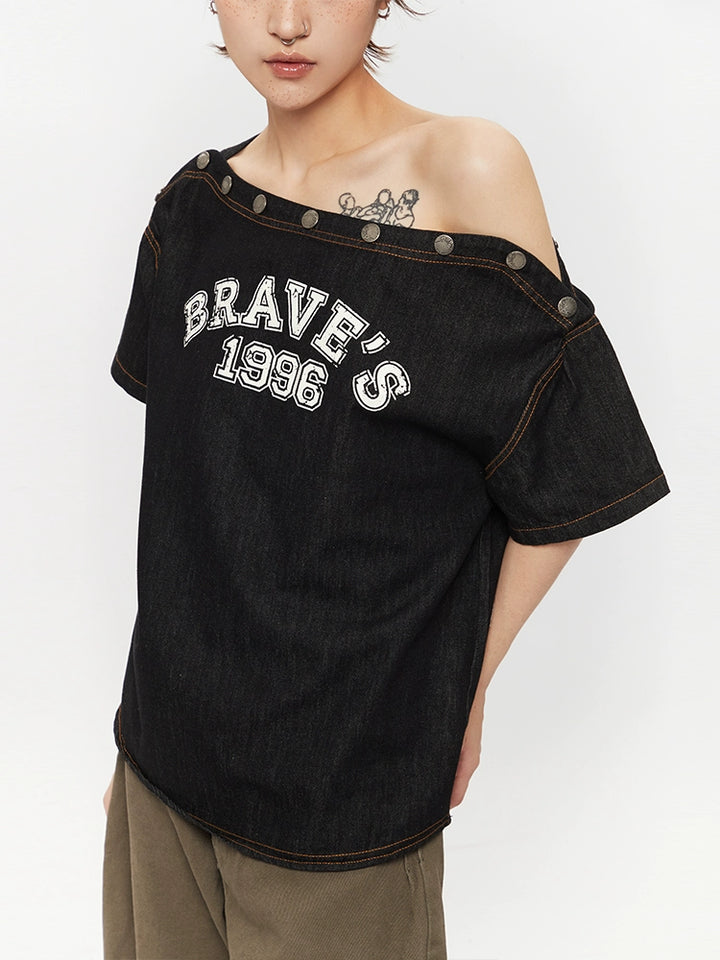 T-shirt en denim imprimé à épaules dénudées 