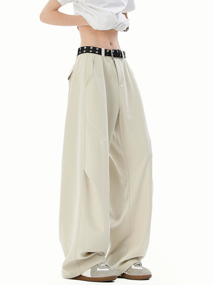 Wide-Leg Straight Fit Pleated Pants