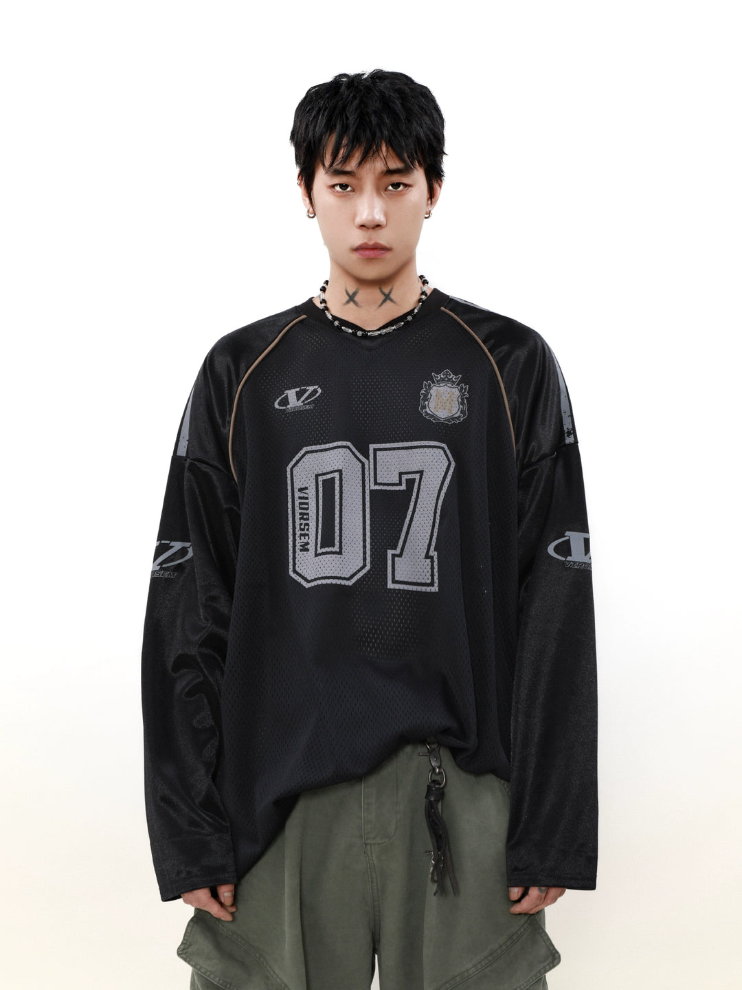 Retro V-Neck Mesh Jersey Pullover