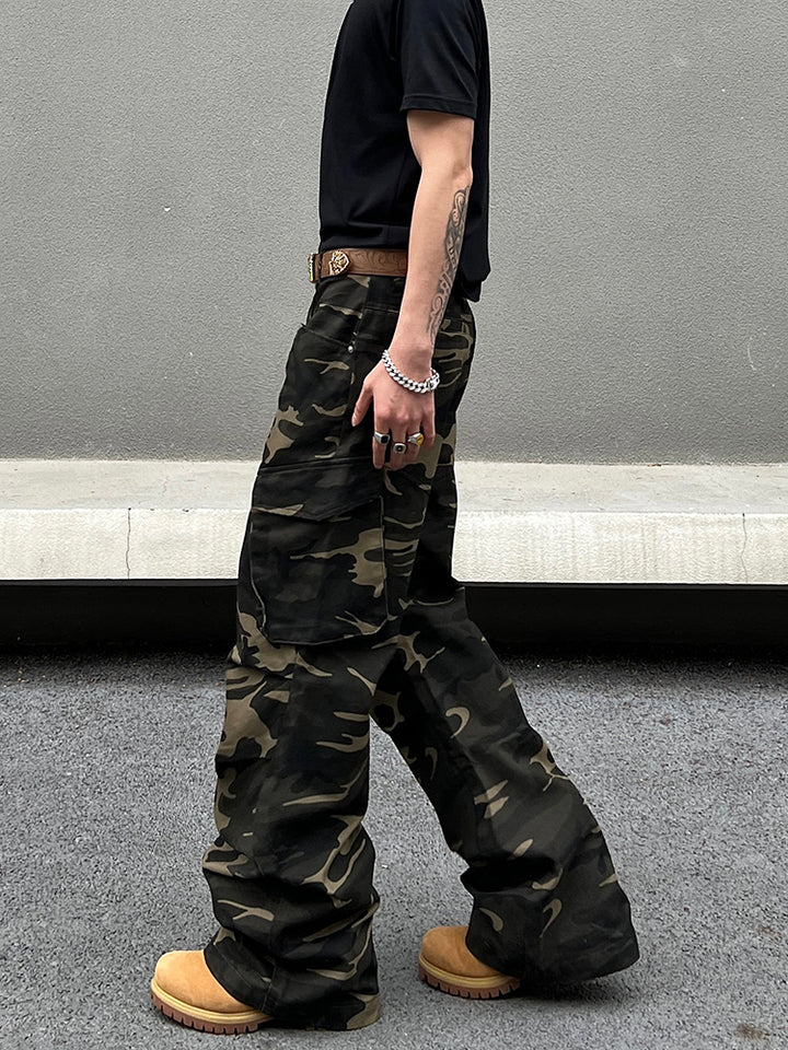 Camouflage Multi-pocket Flared Pants