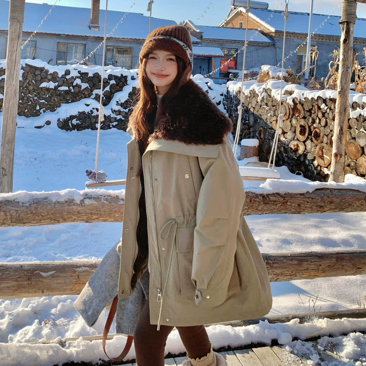 ג'קט דאון באורך בינוני עם צווארון פרווה 