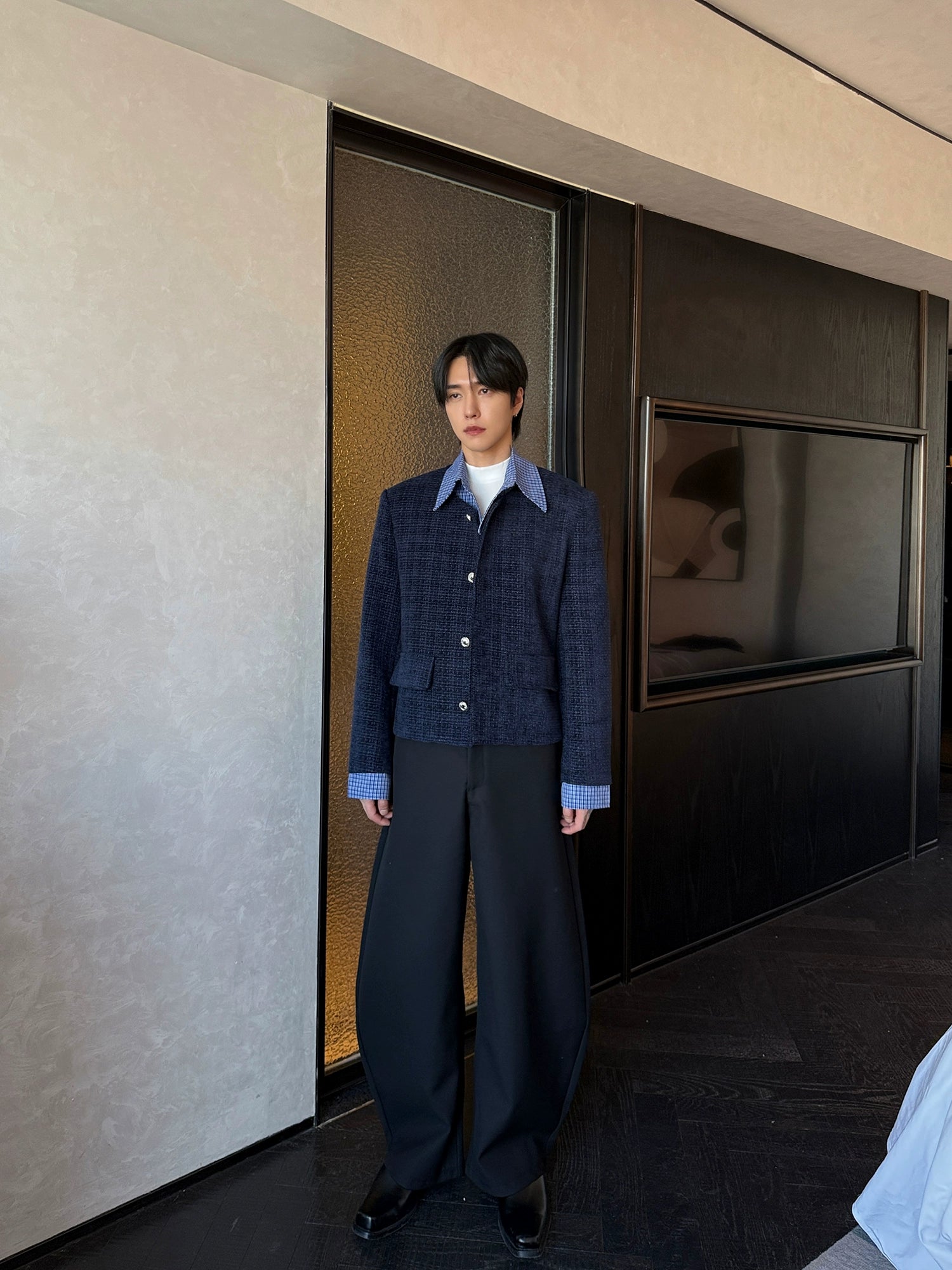 Giacca corta casual a due pezzi con revers 