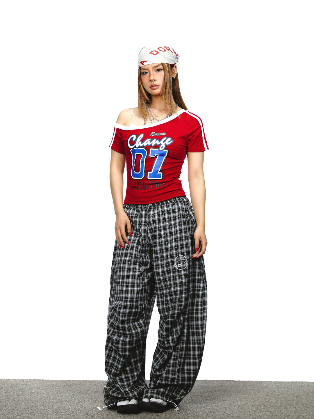 Oblique Shoulder Letter Print Slim Top