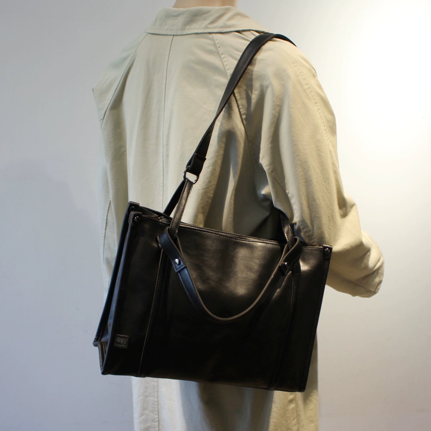 Large Capacity Shoulder Laptop Tote Bag