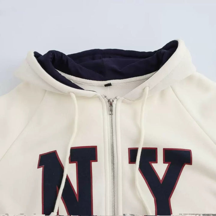 Hoodie en broekset in college-stijl 