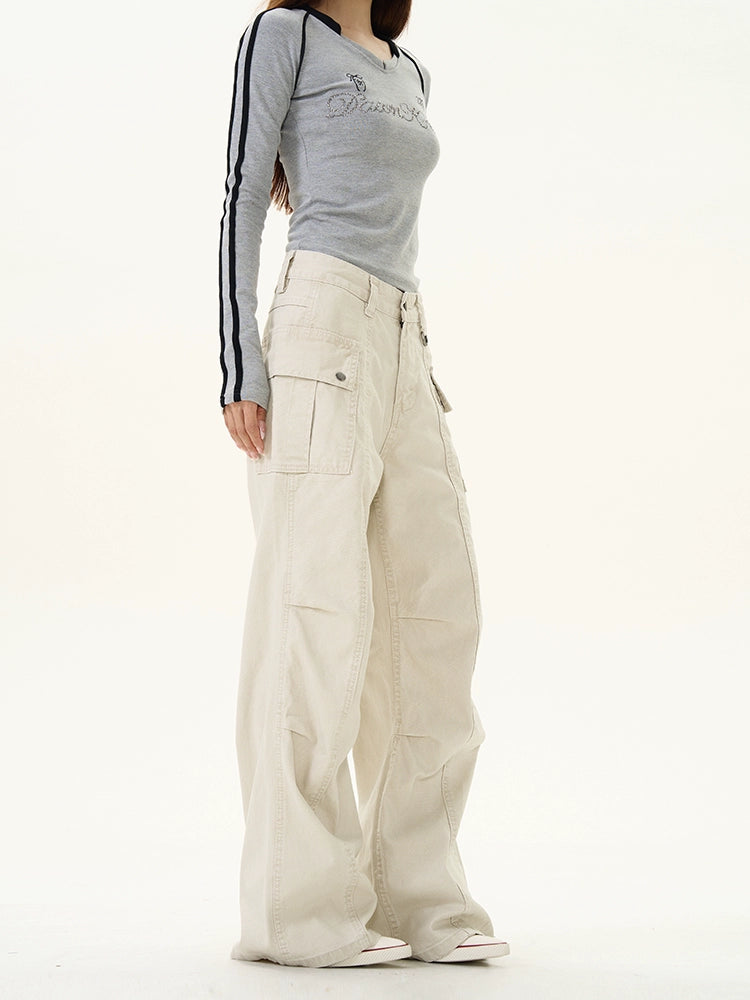 Pantalones de tirantes sueltos y rectos con pliegues 