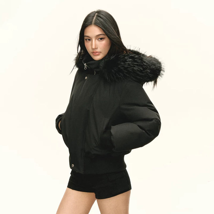 ז'קט פוך עם כובע ופרווה סינתטית 