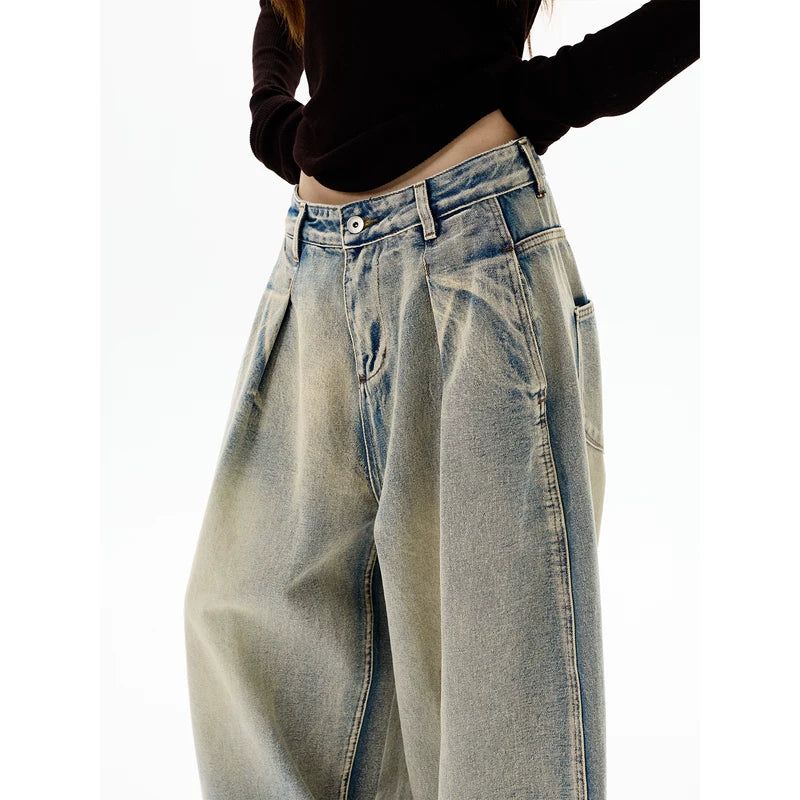 Wide-Leg Pleated Loose Fit Jeans