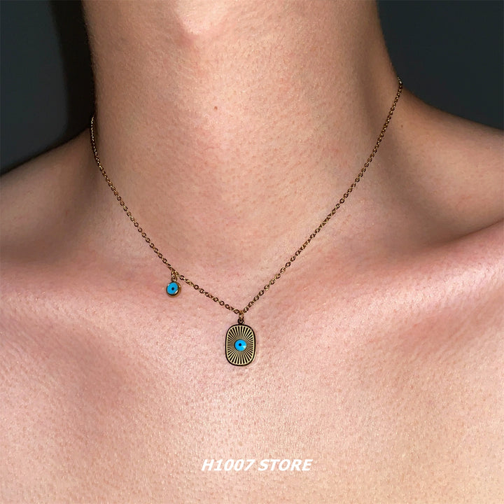 Devil’s Eye Pendant Clavicle Necklace