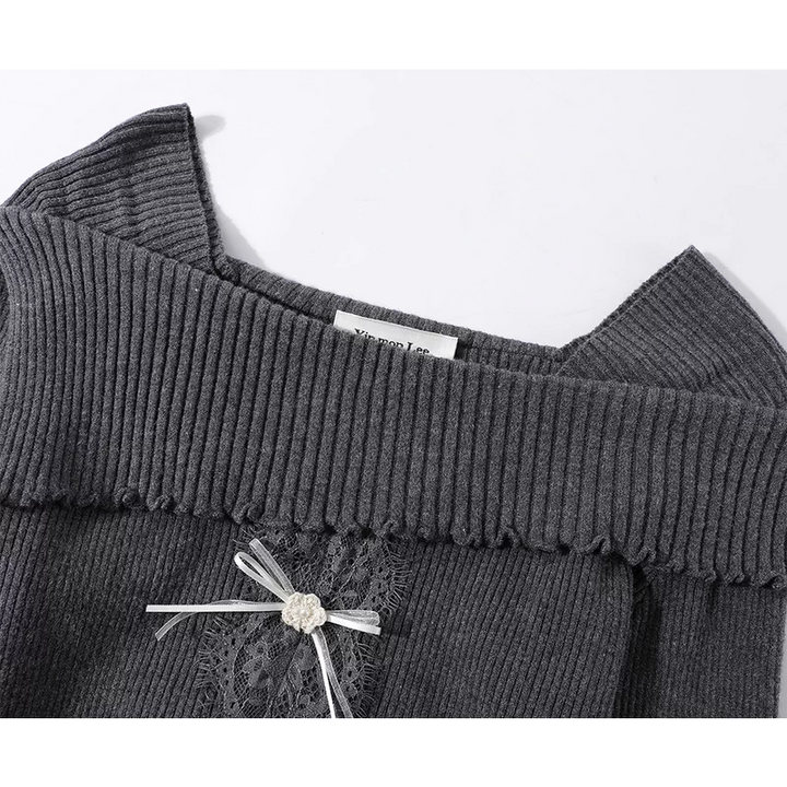 بلوزة برباط على شكل فراشة من حياكة الدانتيل 