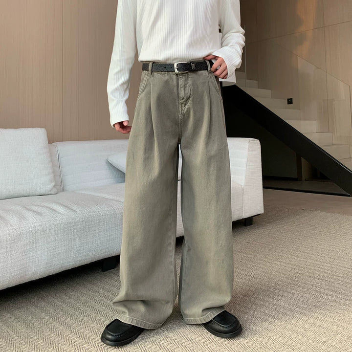 Spodnie dżinsowe w szerokim kroju z plisami i luźnym fasonem 