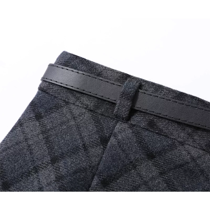 חצאית מיני A-Line מצמר משובץ עם חגורה 